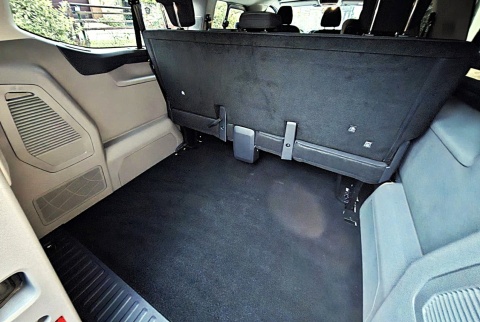 Zadatek na wynajem BUS-a 9 osobowego Ford Transit