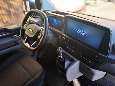 Zadatek na wynajem BUS-a 9 osobowego Ford Transit